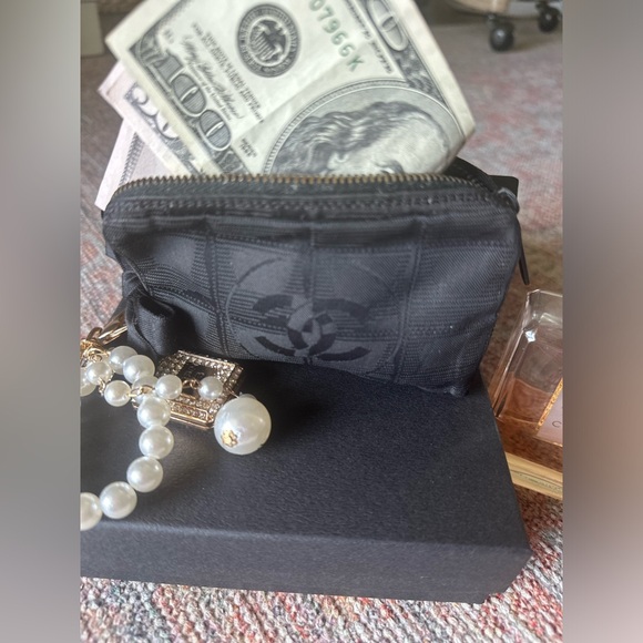 CHANEL Cash, card & key Zip nylon pouch💎Authentic - Picture 3 of 11